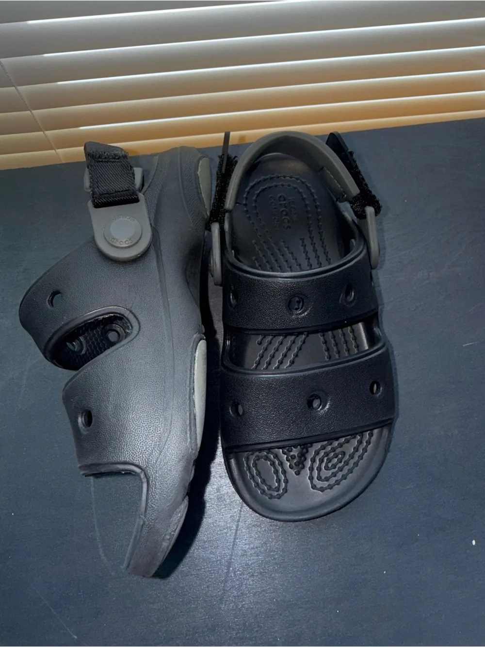 CROCS lightweight black